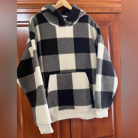 American Eagle Chocolate Brown and Cream Fluffy Hoodie Size Large NWT - Picture 1 of 5